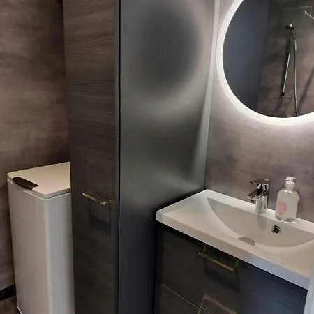Spacious For 4 With Sauna Vaasa